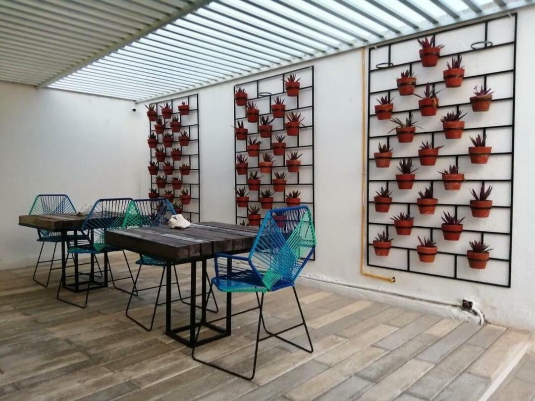 קנקון Moloch Hostel & Suites מראה חיצוני תמונה